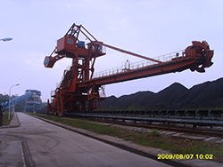 1463731456123098.jpg 武鋼鄂州球團(tuán)1000T(斜線(xiàn))800T H斗輪堆取料機(jī).JPG