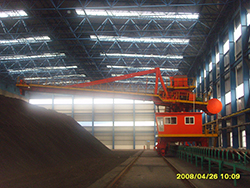 1463731479740761.jpg 云南昆明鋼廠1000T(斜線(xiàn))H堆料機(jī).JPG